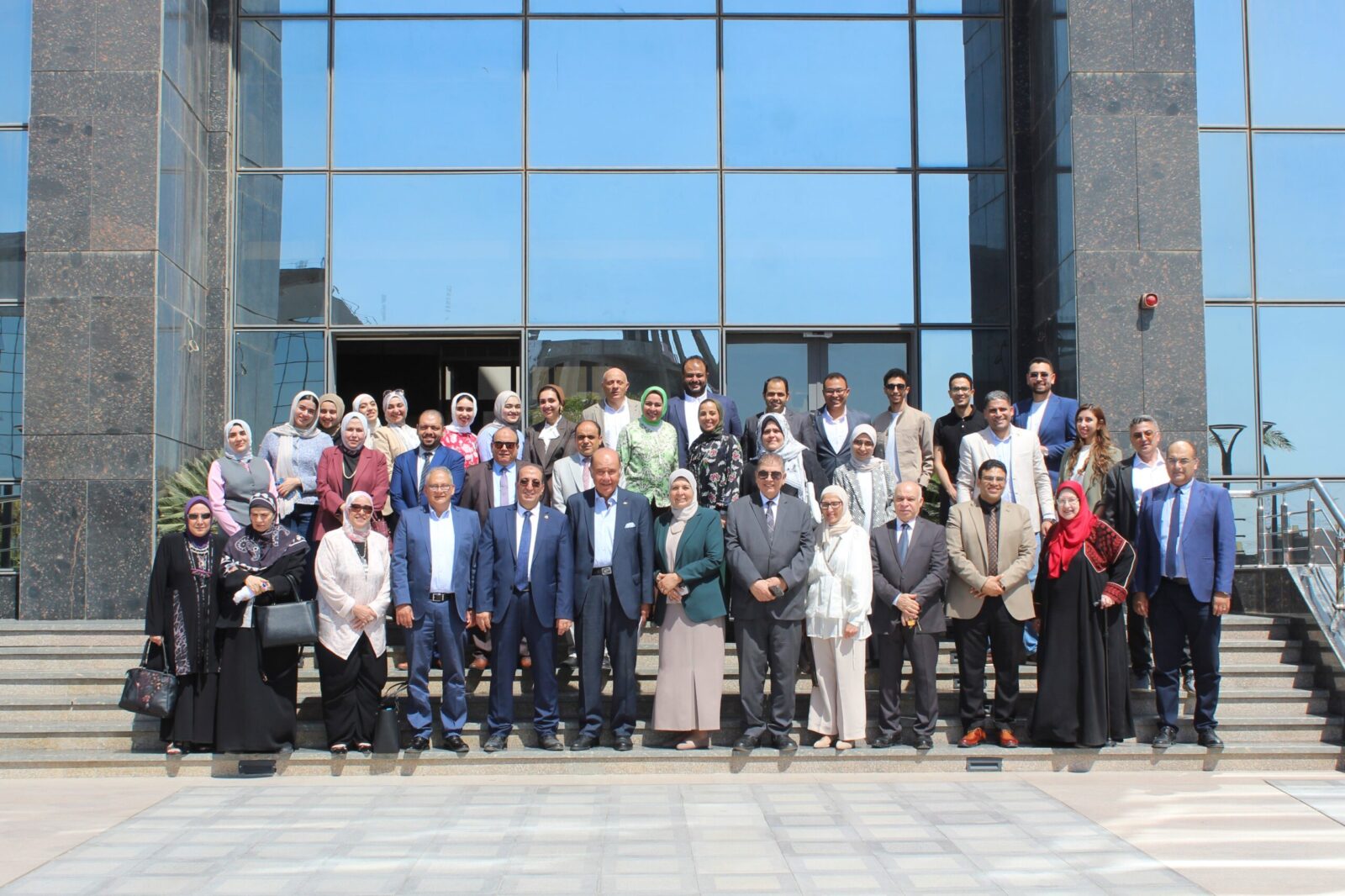 فعاليات الامتحانات الشفهية لقسم العلاج التحفظي بمشاركة نخبة من أساتذة الجامعات المصرية