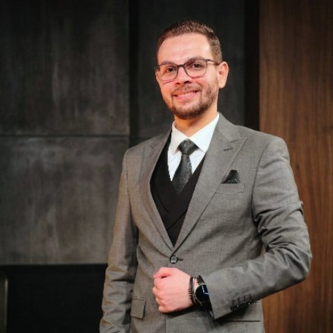 Dr. Amr Ashraf Mohamed Mohy Eldin Elhosseiny